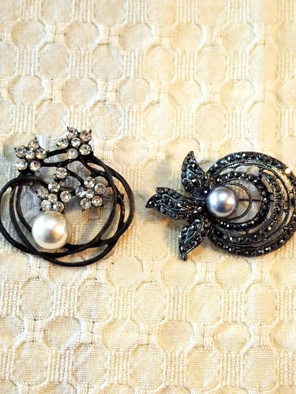 Elegant Lot of 2 Black and Silver-tone Brooches  NWOT